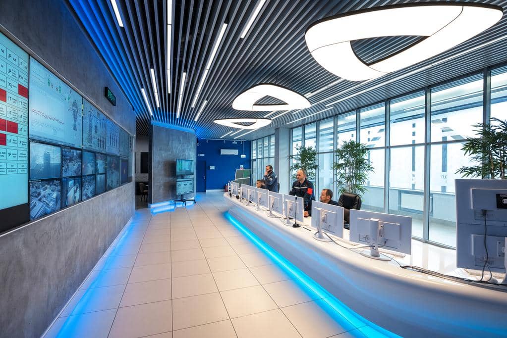 Оператор поста управления